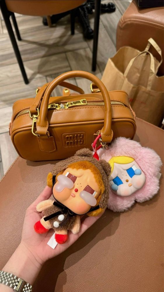 Crybaby лялька брелок крайбейбі брелок лабубу labubu