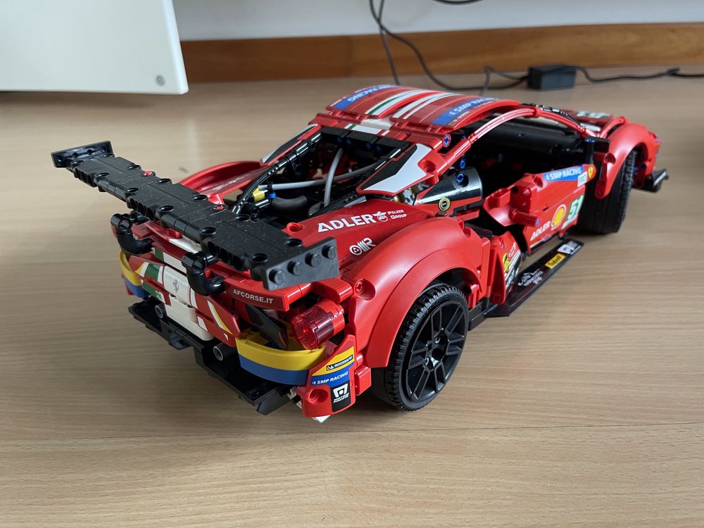 Lego Technic 42125 Ferrari 488 GTE