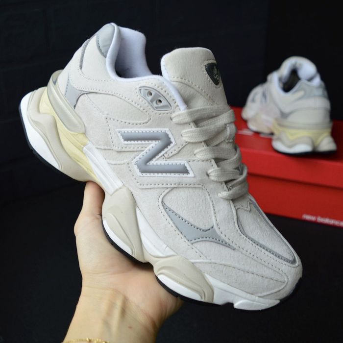 New Balance 9060 Beige Gray бежеві з сірим, хутро кросівки жіночі