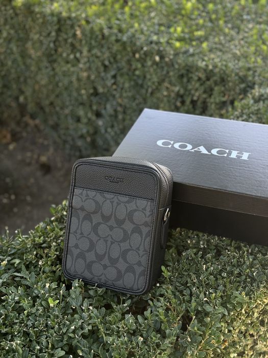 Сумка Coach мужская барсетка Коач черная кожная месенджер Коуч барсетк