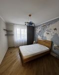 Здається в оренду затишна двохкімнатна квартира.