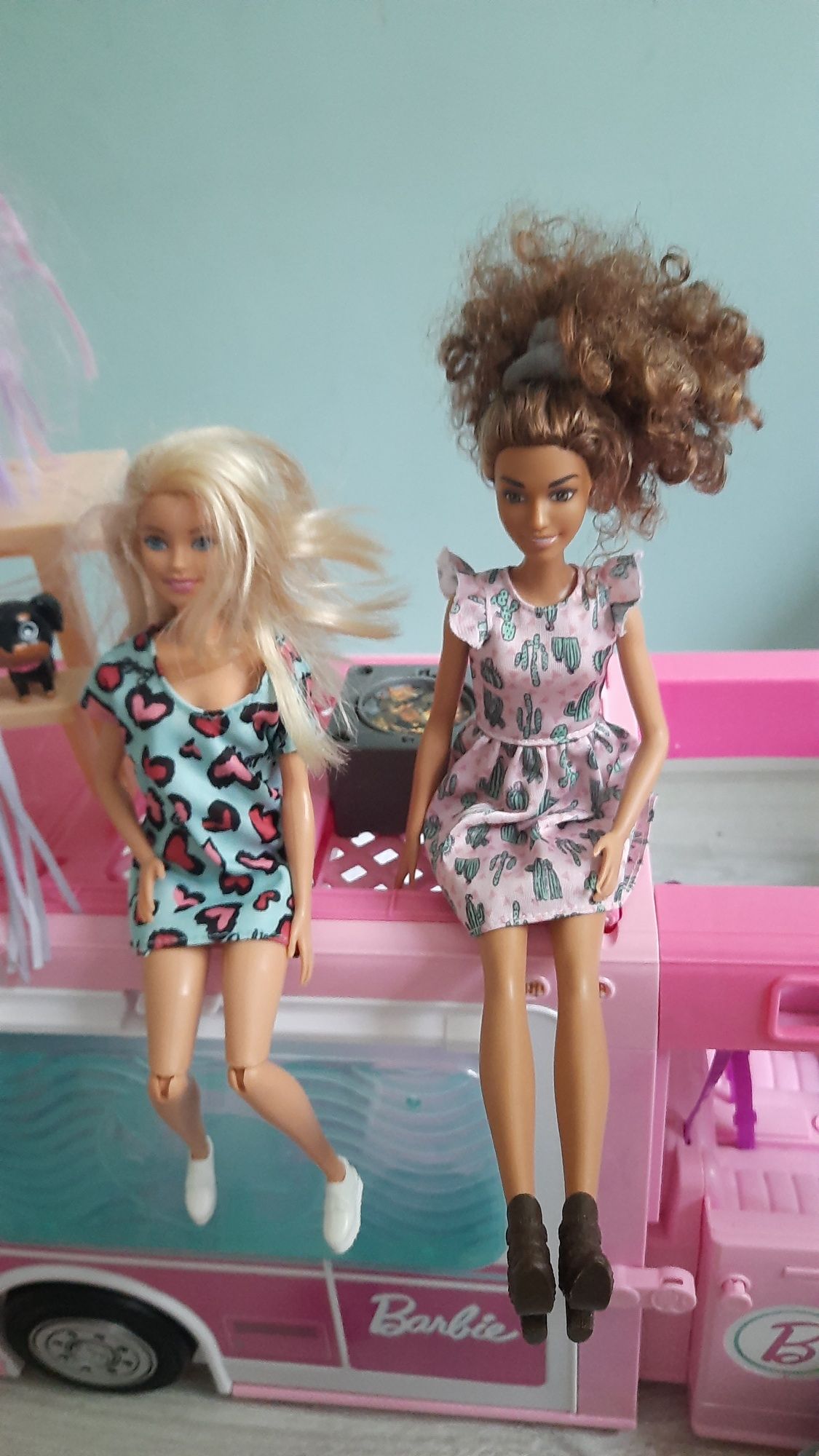 Barbie GHL93 - Kamper 3 w 1 Super Przygoda są akcesoria