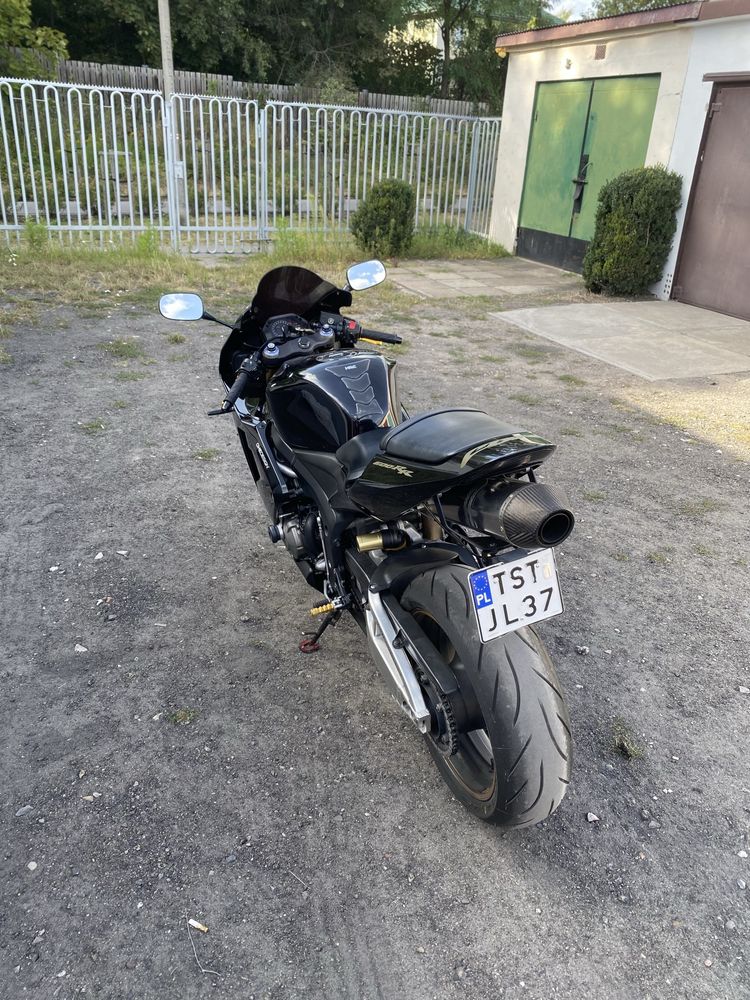 Honda CBR600RR PC37