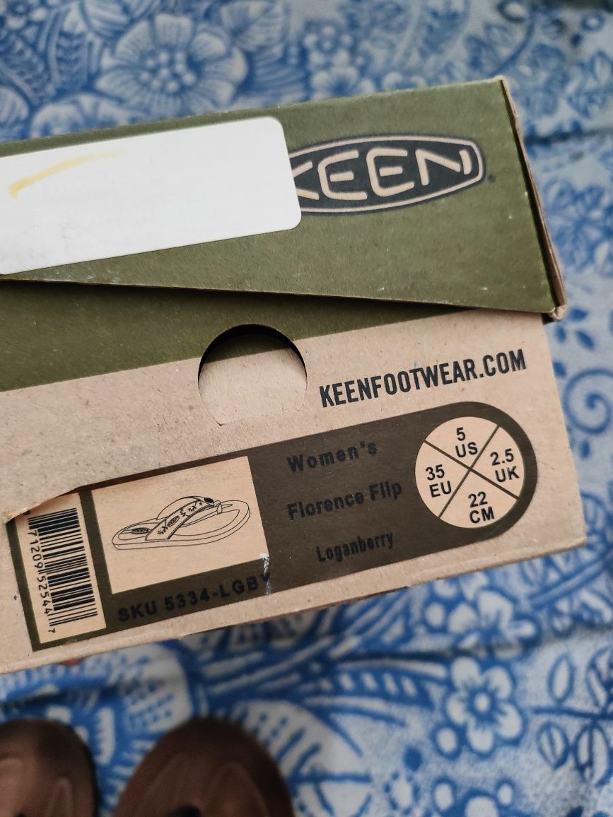 Шкіряні босоніжки в'єтнамки Keen, 35 розмір