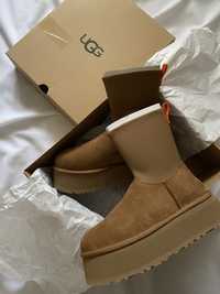 UGG CLASSIC DIPPER BOOT жіночі розмір us8 /25см, оригінал