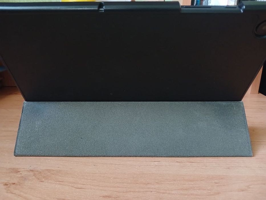 Продам вживаний  планшет SAMSUNG  Tab A9+ в хорошому  стані.