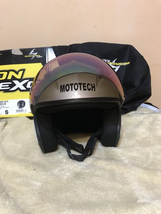 Мото шлем  Mototech