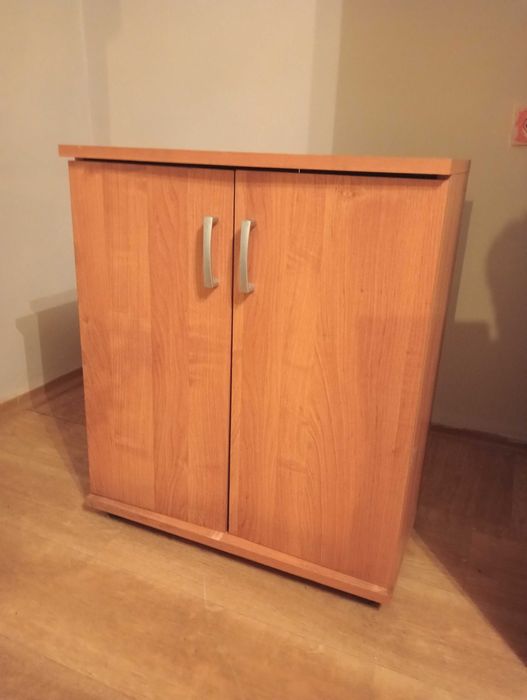 Szafkę używaną sprzedam