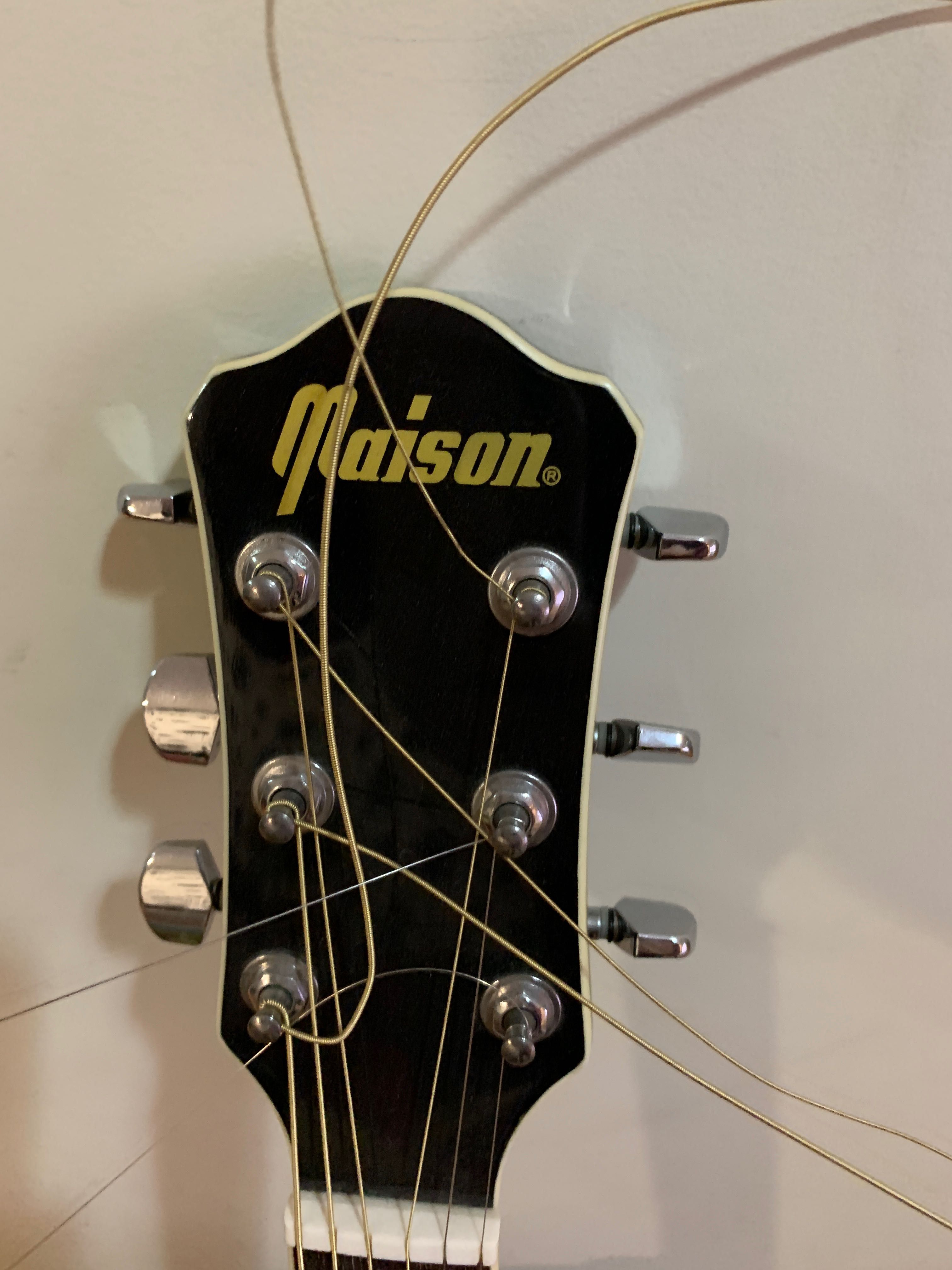 Guitarra EletroAcústica Maison + Estojo Rígido