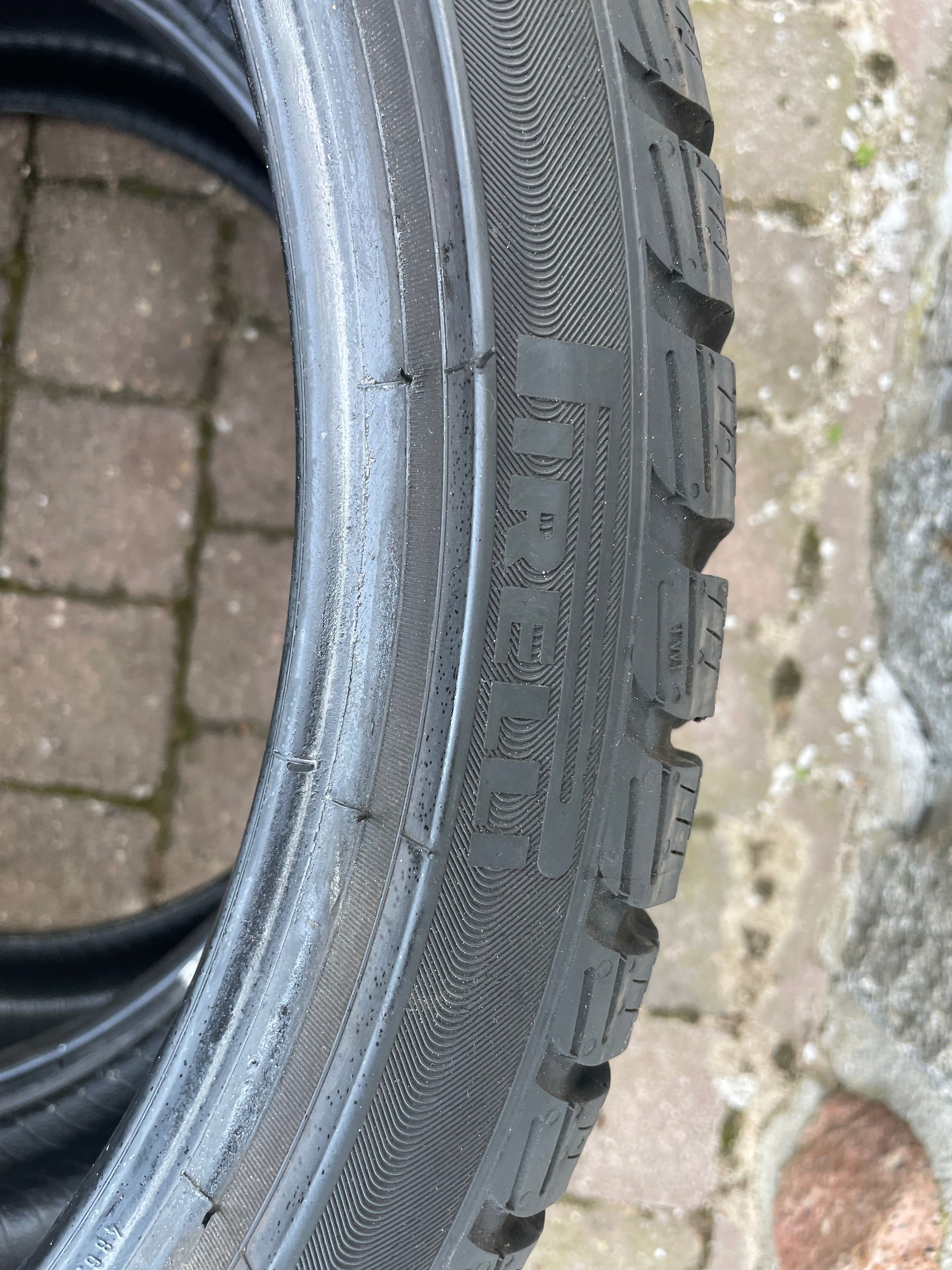Opony zimowe Pirelli Sottozero 3  235/35/19  2-szt.