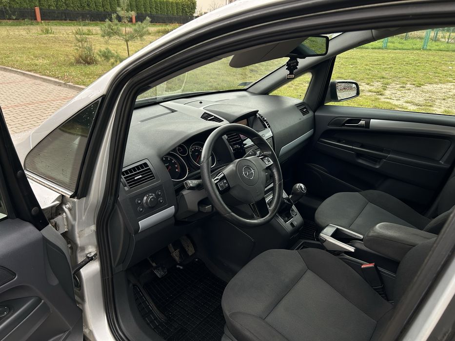 Opel Zafira B 1.8 benzyna 7osobowa
