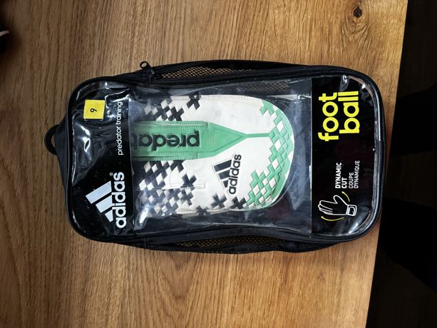Rękawice bramkarskie adidas predator