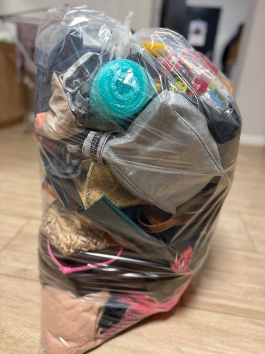 Worek ciuchow oraz zabawek