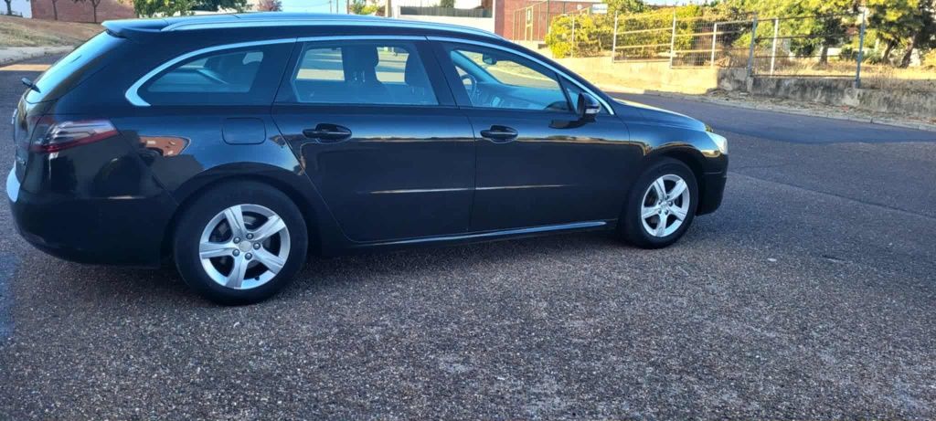 Peugeot 508 sw 2011