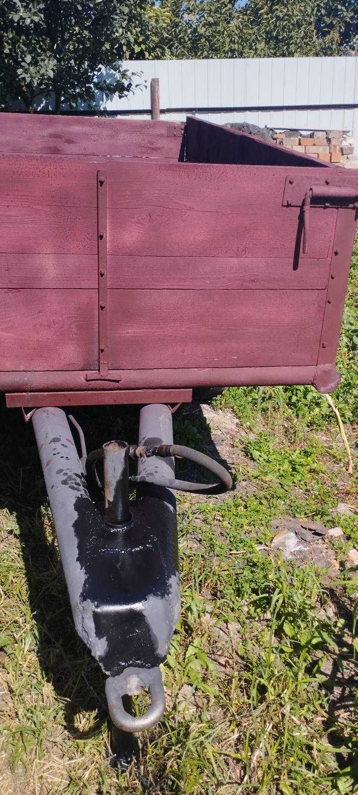Причеп із гідроциліндром