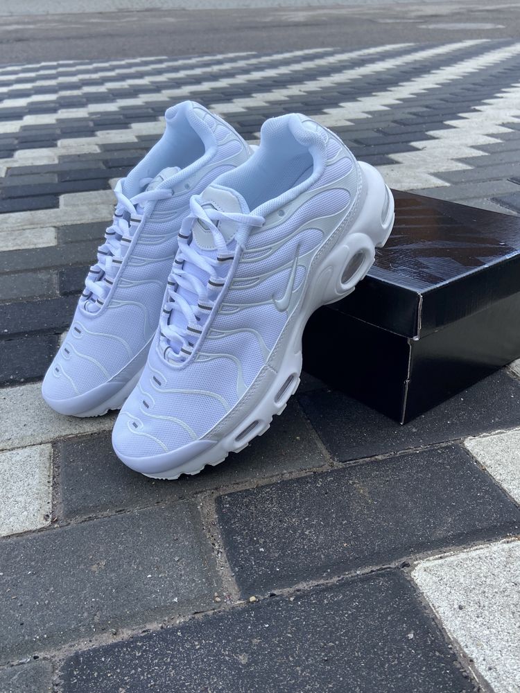 Кросівки Nike Air Max Tn Plus білі Ліцензія 41-46