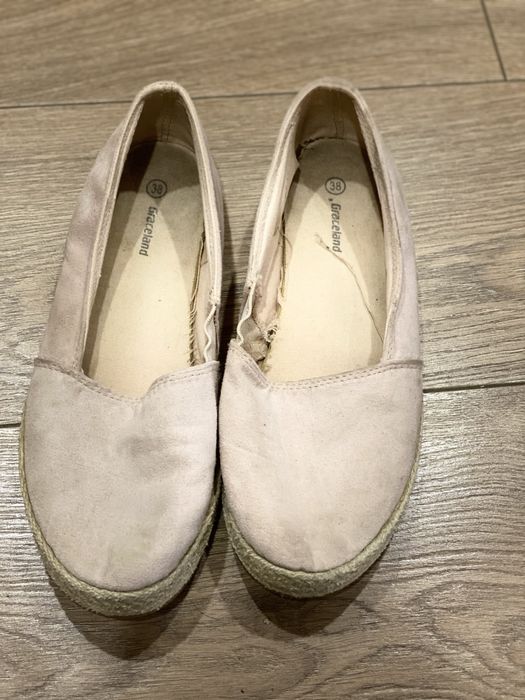 Чудове повсякденне взуття