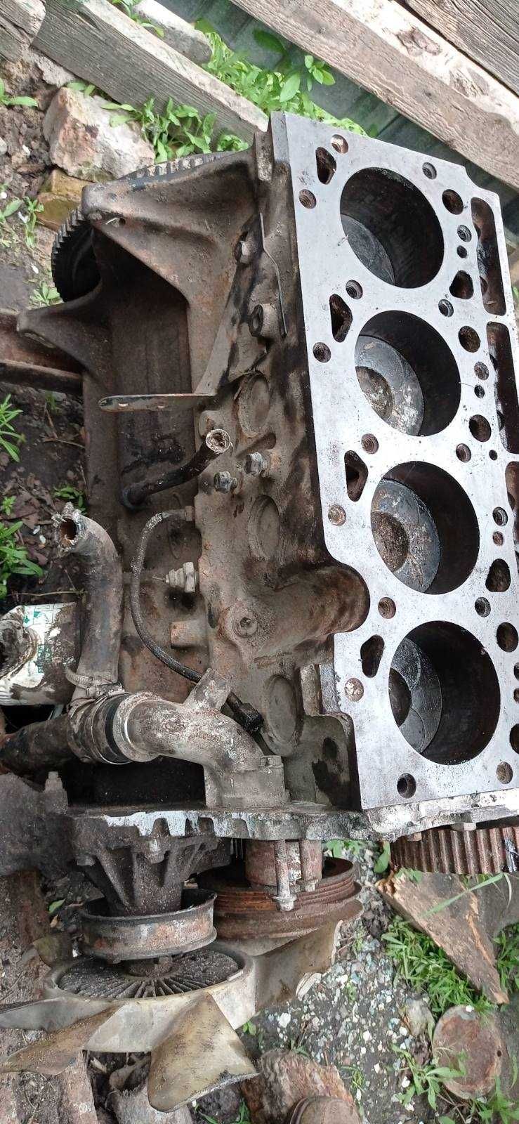 двигатель двигун мотор Форд Транзит блок коленвал  корзина