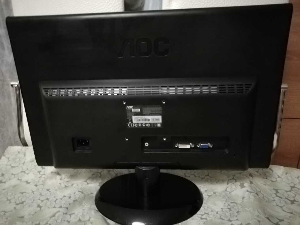 Monitor AOC 22" LED FULL HD