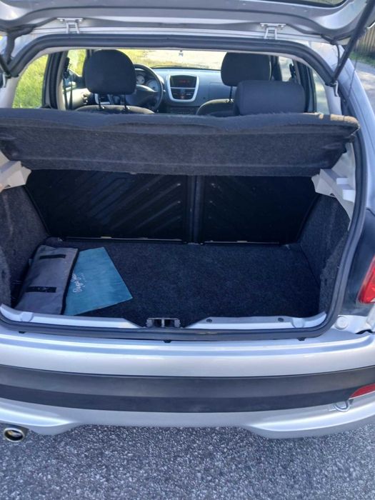 Peugeot 206 plus 1.1 - 83000 Km