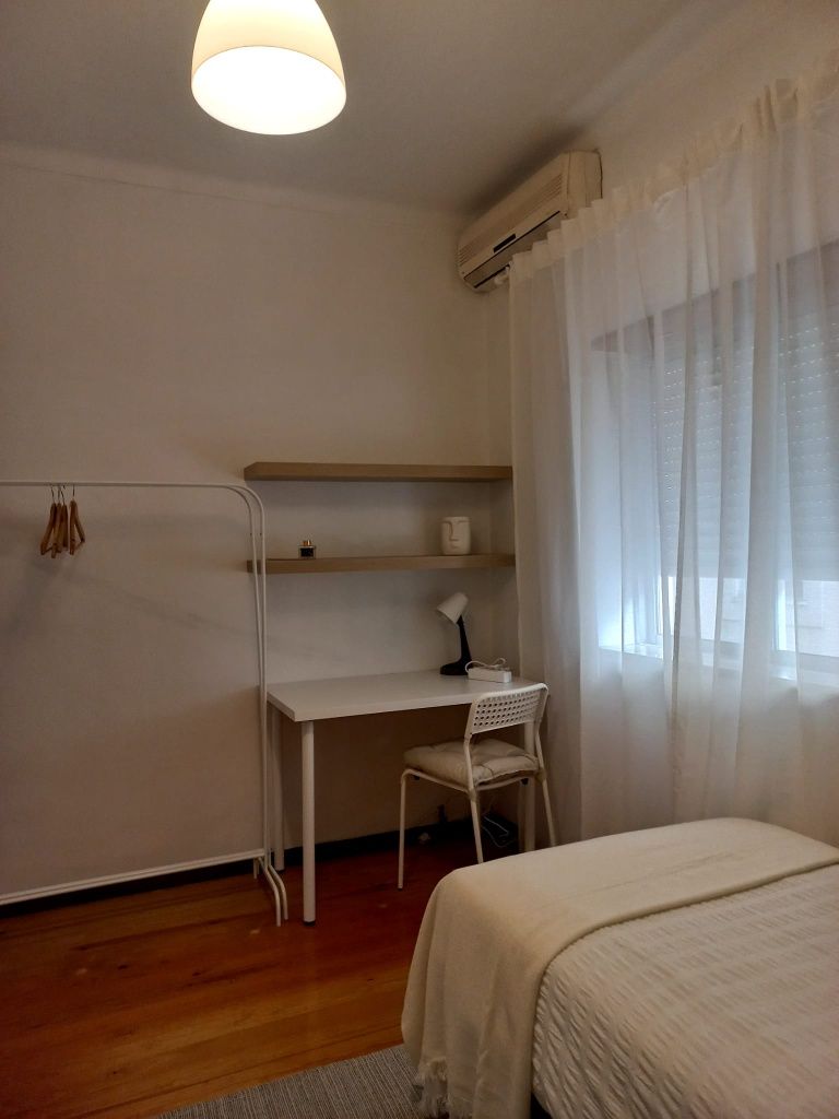 Aluguer de 1 quarto ( raparigas) 270€