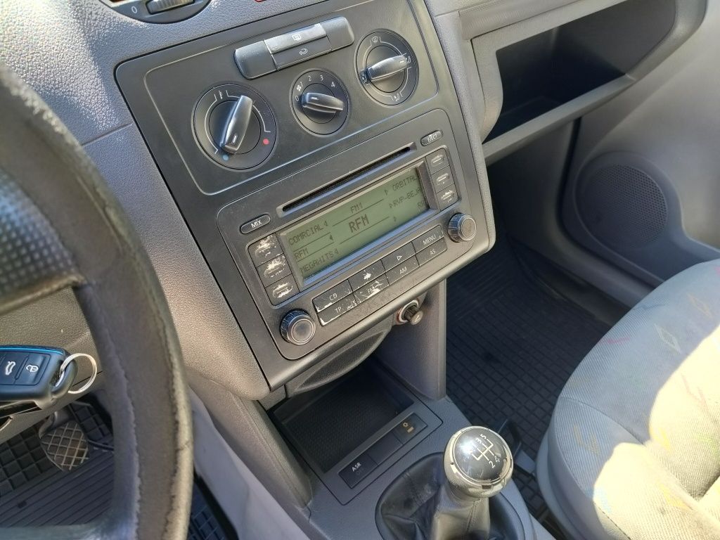VW Caddy 1.9tdi com AC