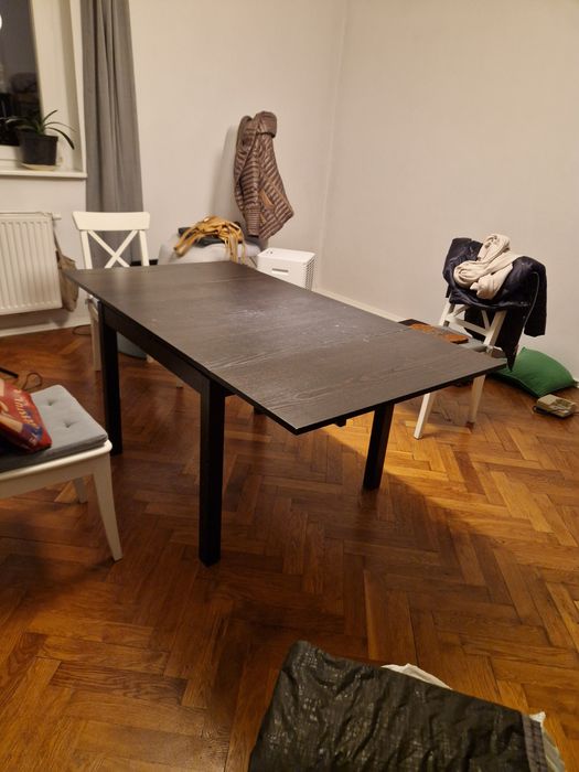 Stół rozkładany, nie pamiętam wymiarów
