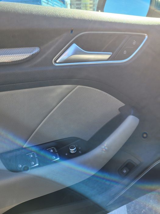 Audi A3 e-tron 2018 плагін гібрид