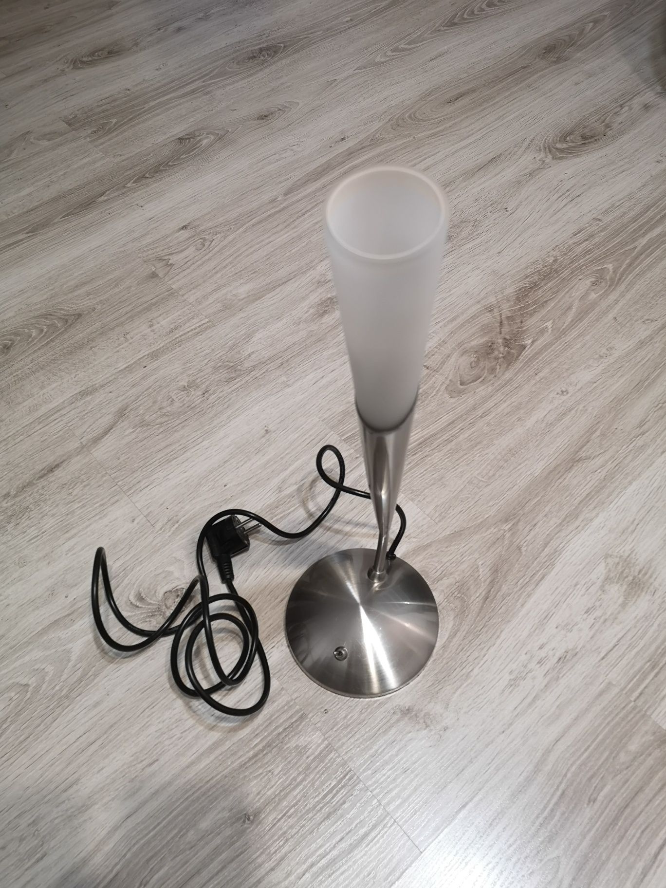Lampa lampka nocna biurko salon dom