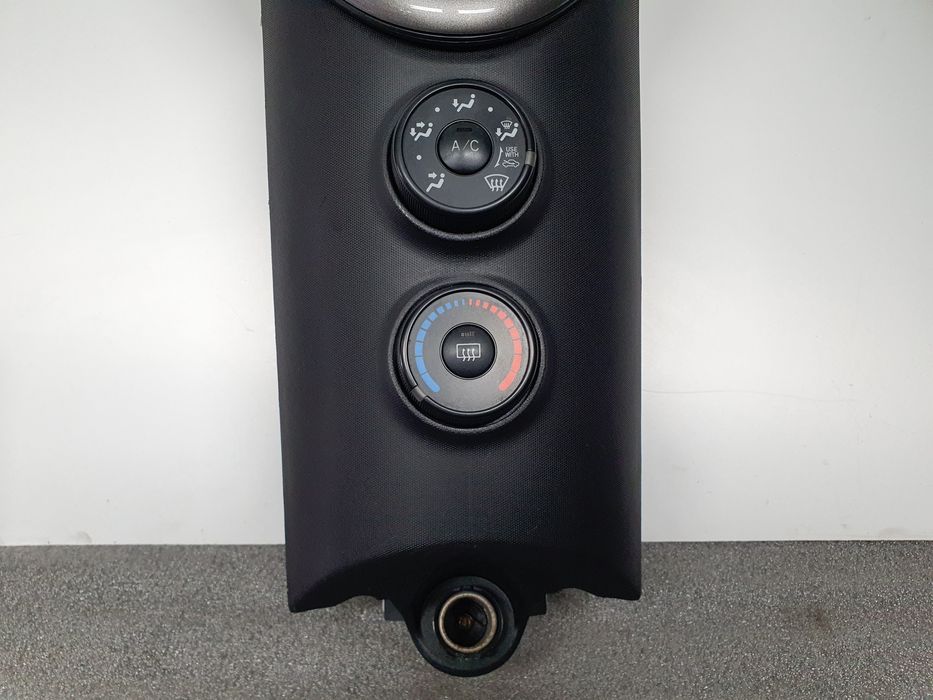 Consola central TOYOTA iQ (_J1_)