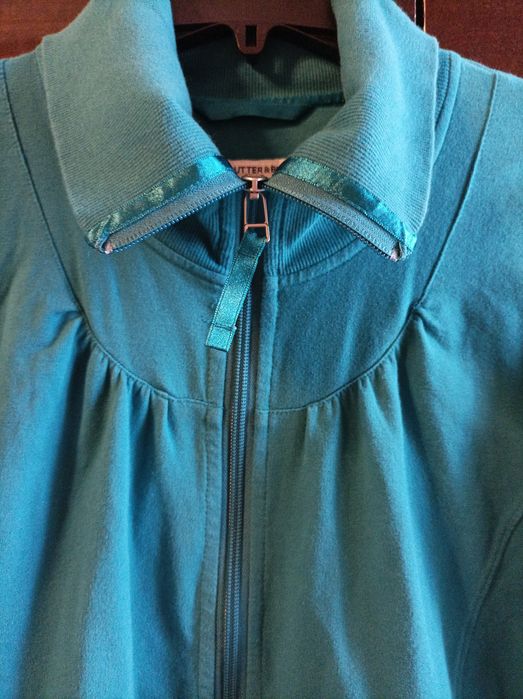 Новая спортивная кофта