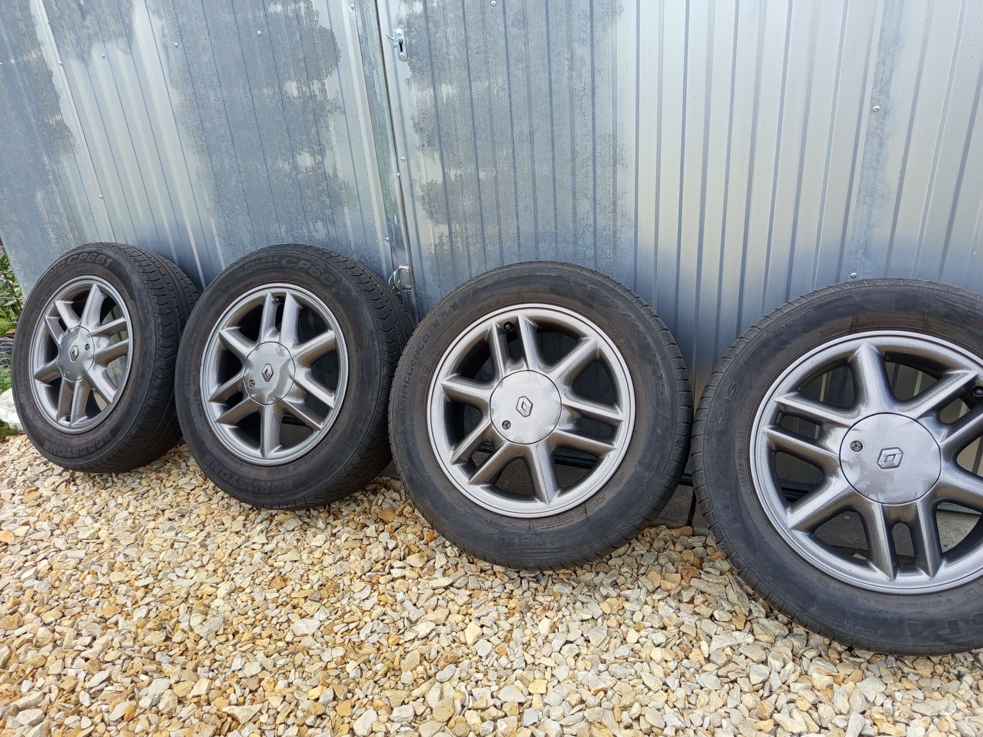 Felgi aluminiowe 15 renault Clio Megane dacia fiat opel toyota 4x100