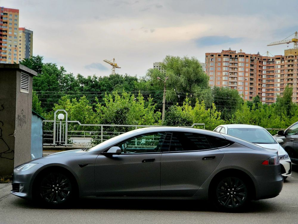Tesla model S 75 2017р без ДТП в Наявності