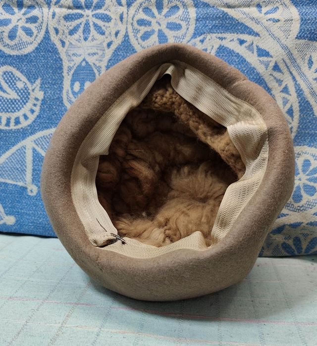 Отдам бесплатно шапку женскую