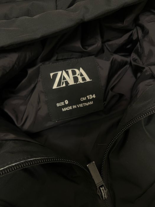 Куртка Zara на 8-9 років