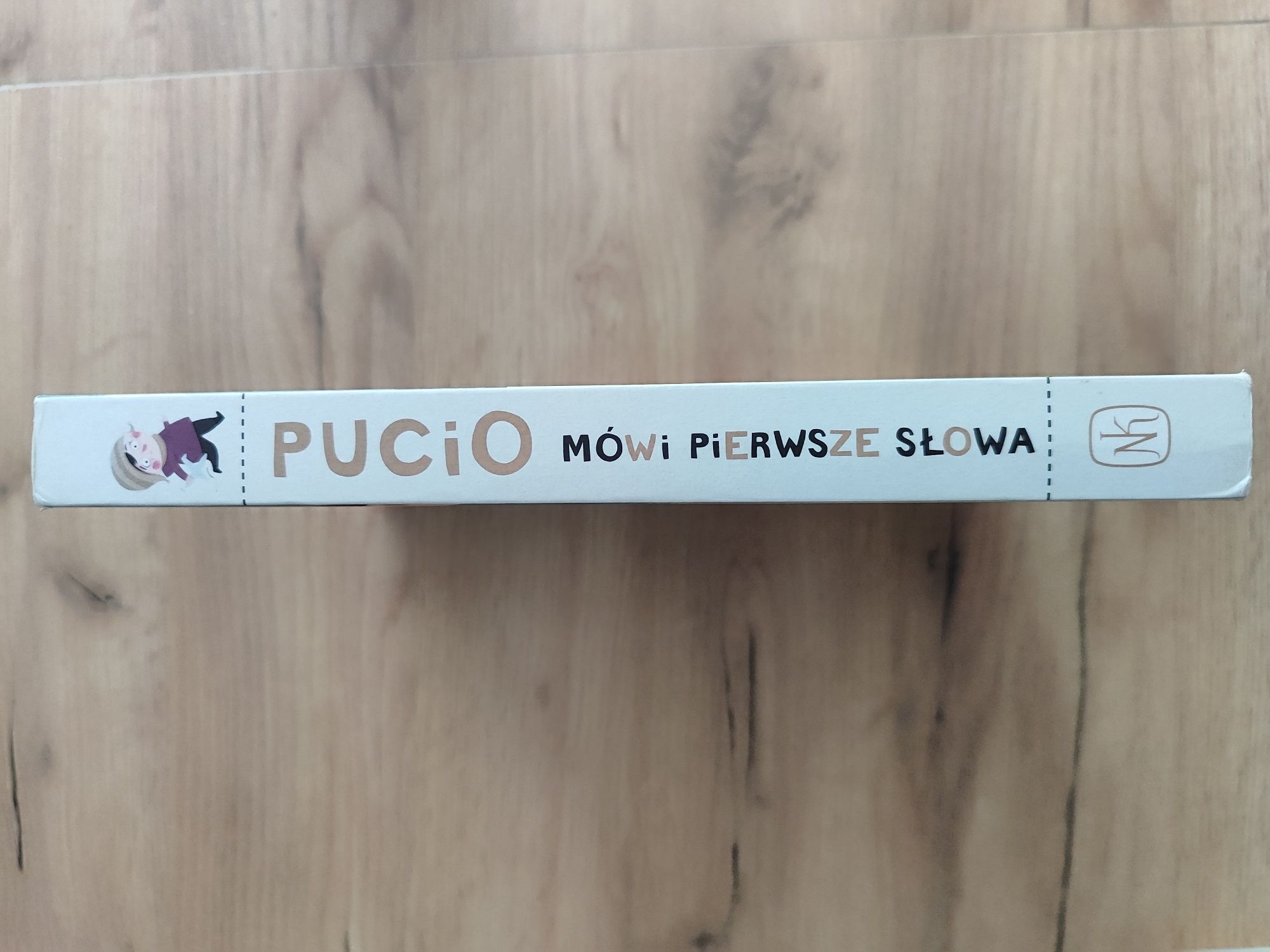 Książka Pucio mówi pierwsze słowa