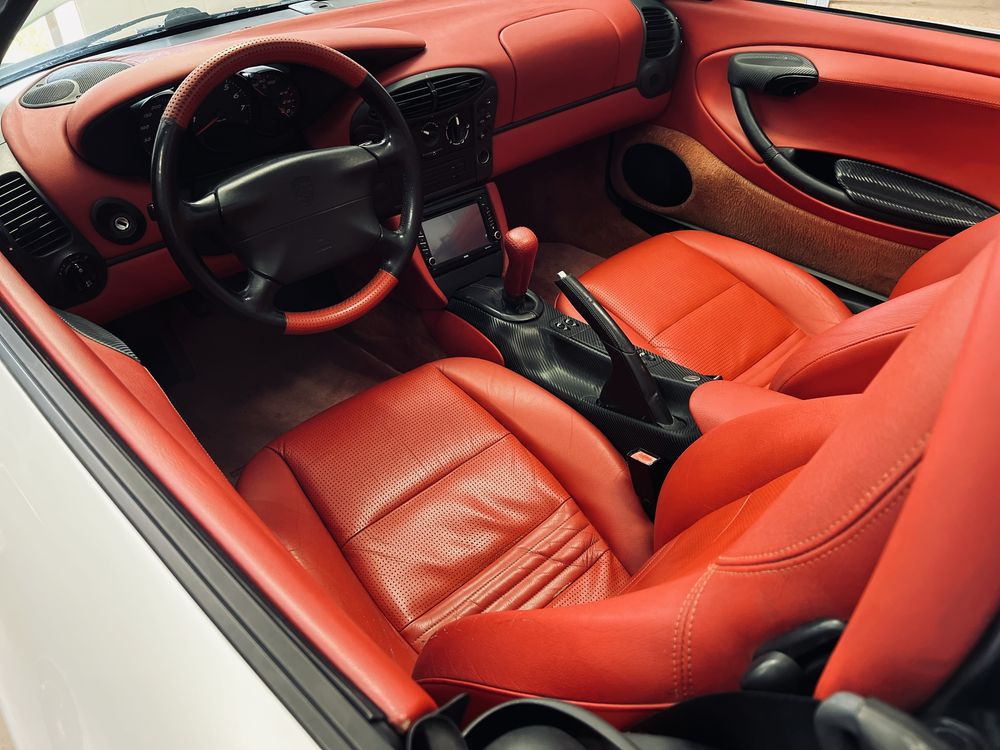 Porshe Boxter «La Blanche 986»