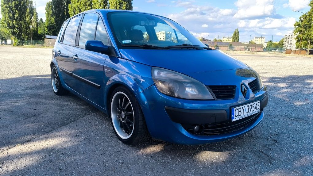 Renault Megane Scenic II 2006r. 1.5 DCI 18 cali