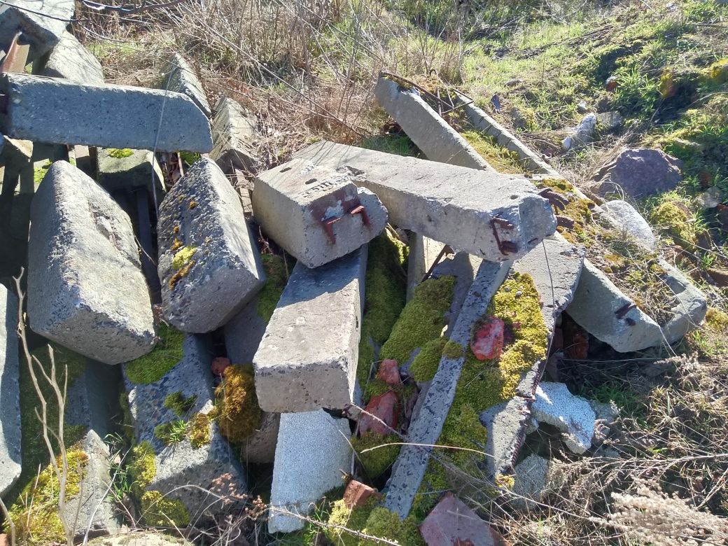 Oddam za darmo gruz betonowy i ceglany i płyty drogowe