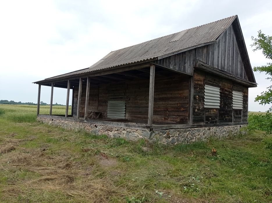 Незавершене будівництво с. Бриків