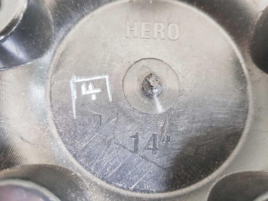4 шт_Автомобильные колпаки J-Tec Hero GTR R14" /Черно-красные/