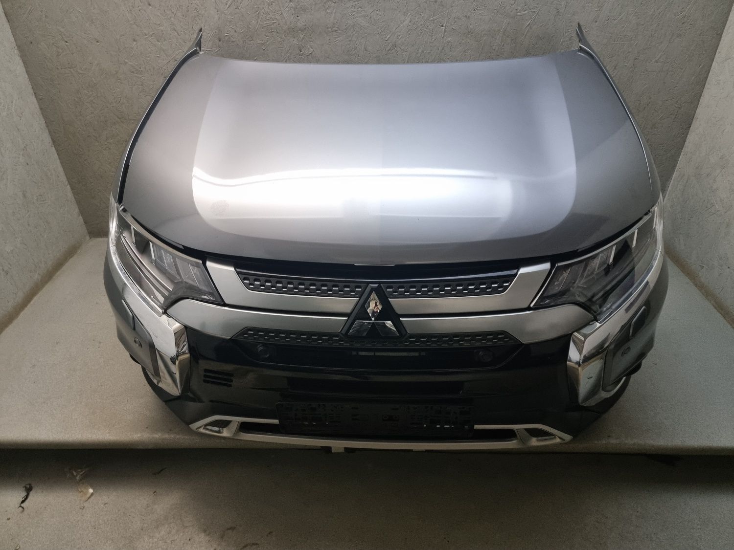 Розборка Mitsubishi Outlander 3 PHEV капот крило двері фара 2015-2021