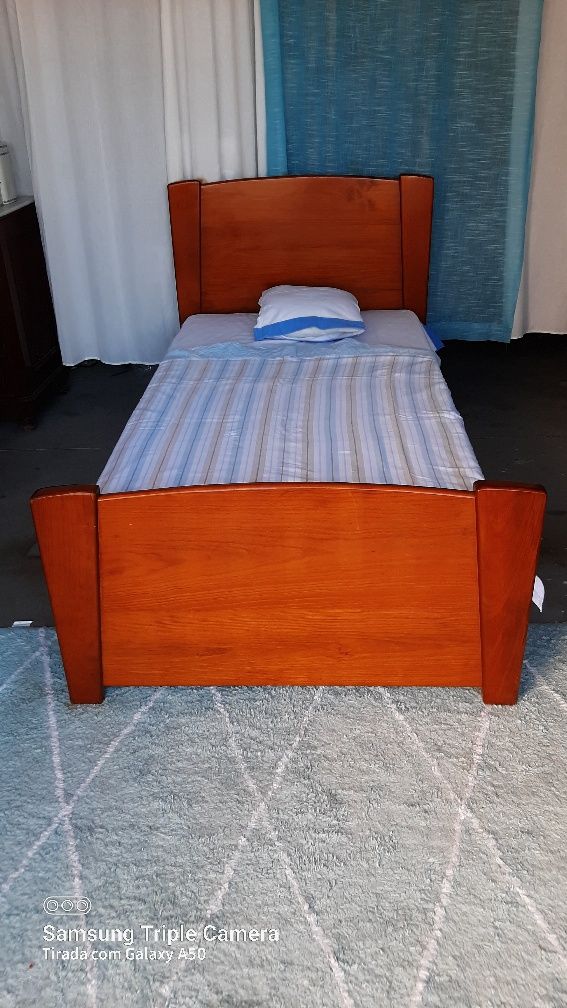 Cama solteira madeira