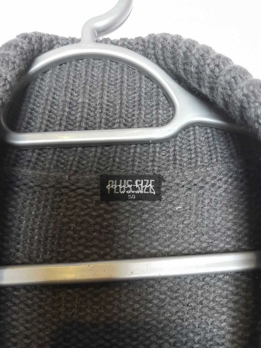 Ciemno szara narzutka damska z krótkim rękawkiem kardigan Plus Size 50