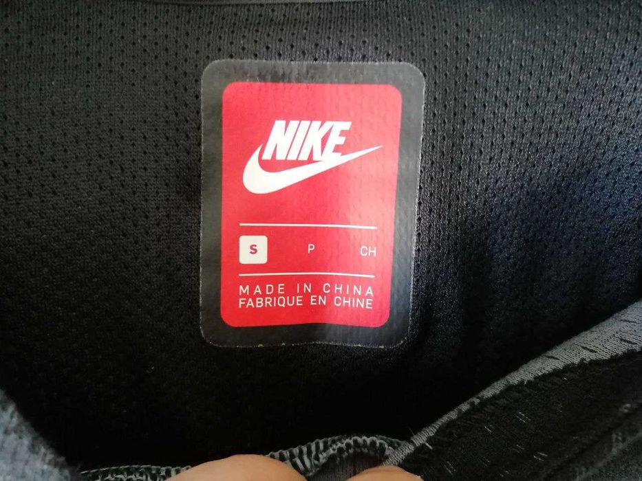 Свитшот Nike Sportswear Tech Fleece Crew Размер  S