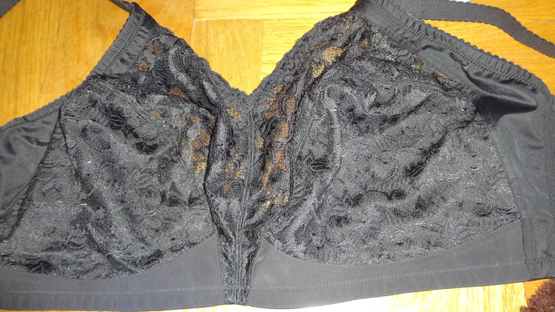 Biustonosz Triumph Delicate Doreen N 100J nowy