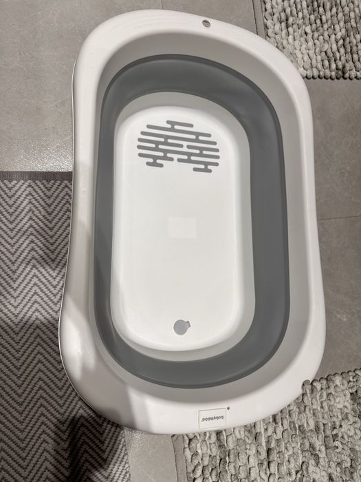 Дитяча ванночка, яка складається