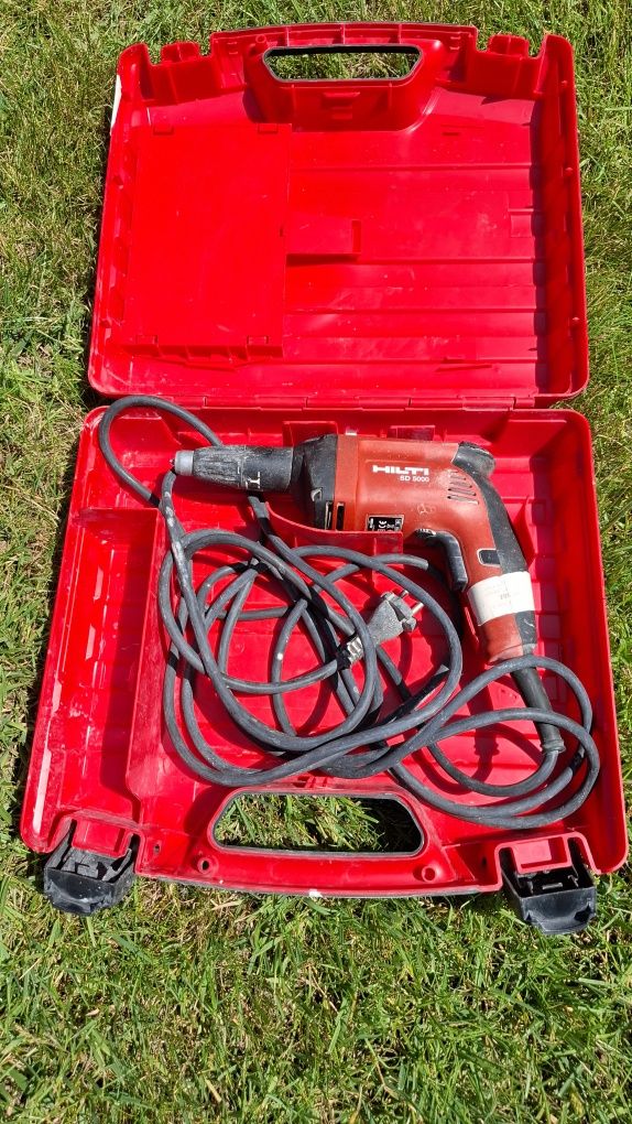 Wkrętarka elektryczna do gk Hilti