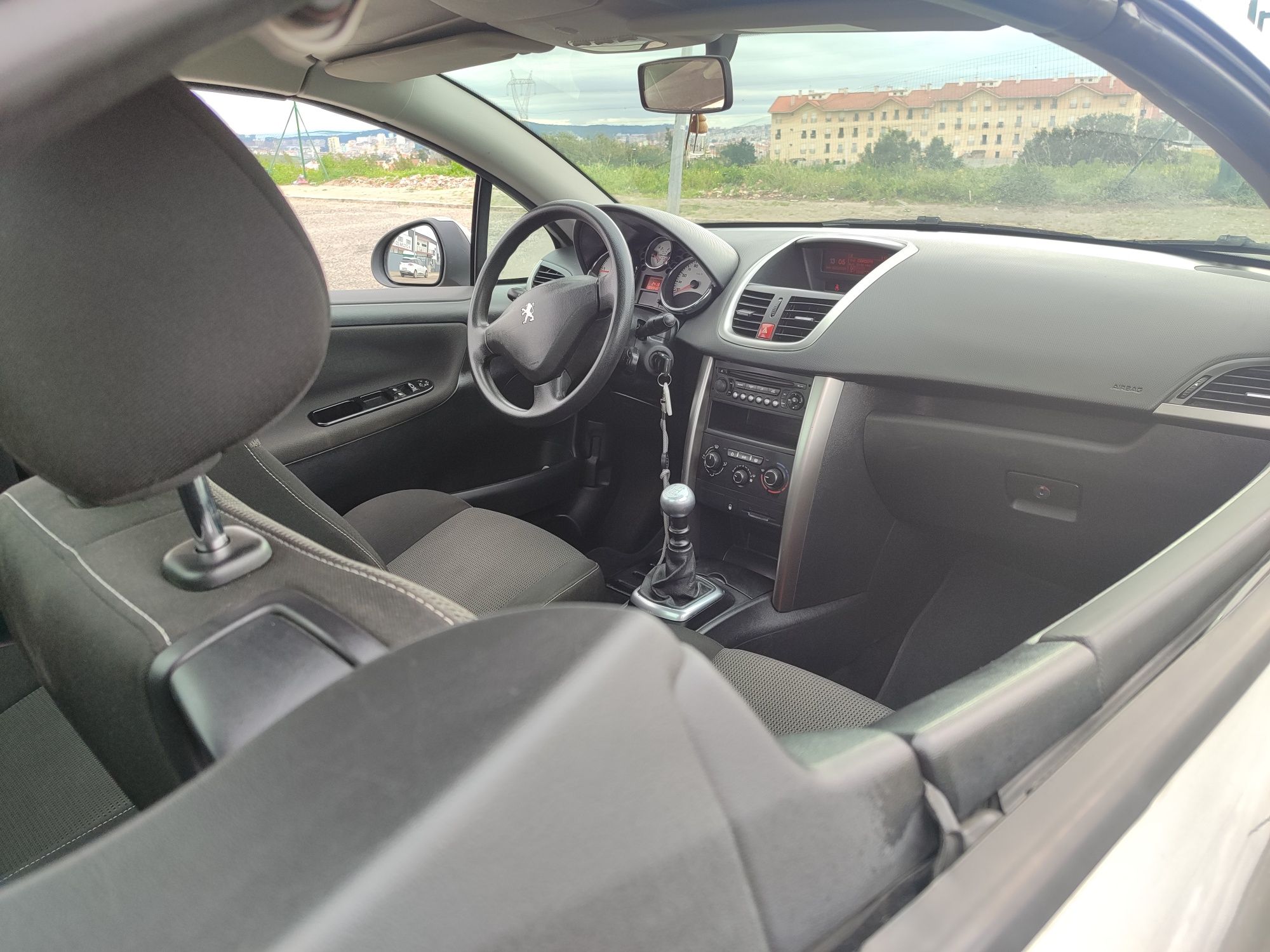 Peugeot 207cc 1.6 hdi
