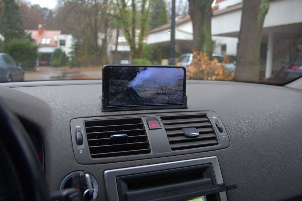 Uchwyt na telefon pod szybę Audi, Volvo, Qashqai, Passat, Skoda i inne